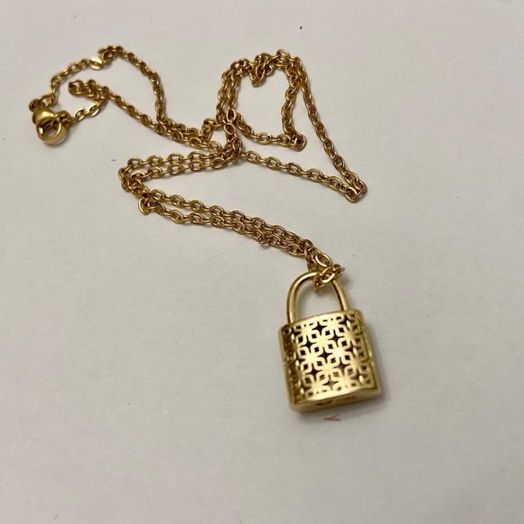 Gold Tone Elegant Padlock Charm with 18in Chain Necklace - Picture 8 of 13